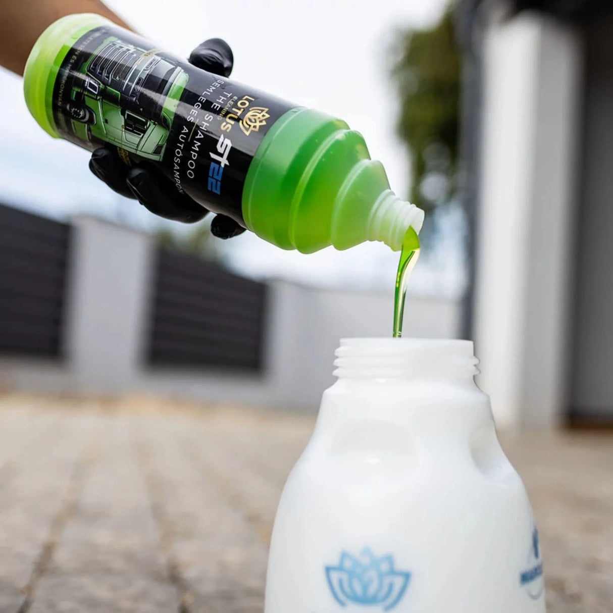 pH Neutral Car Shampoo – Green Apple Scent, 1L