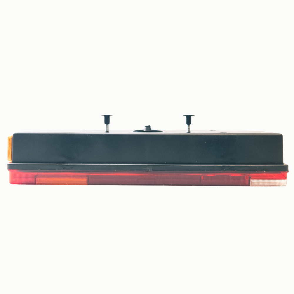 7-Chamber Ribbed Rear Lamp for MB Atego